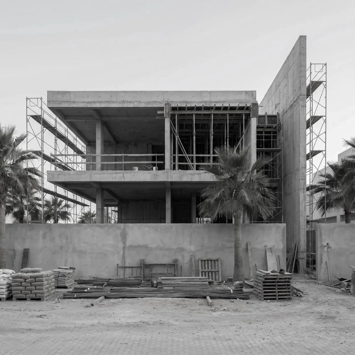 Ultra-Modern 4-Bedroom Cubic Duplex - Image 3
