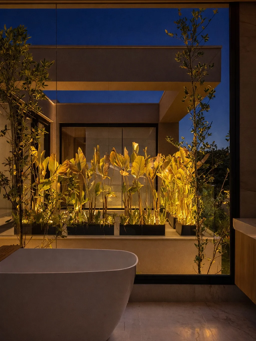 Lakefront Luxury Home - Image 11