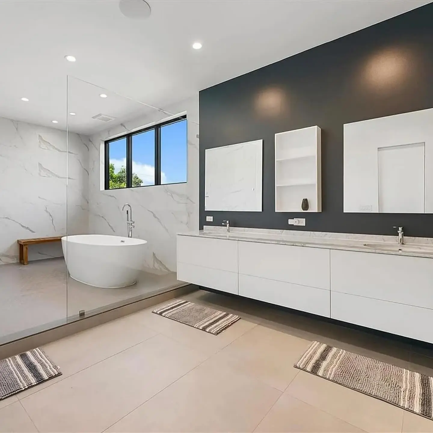 5 Bedroom Mansion - Image 11