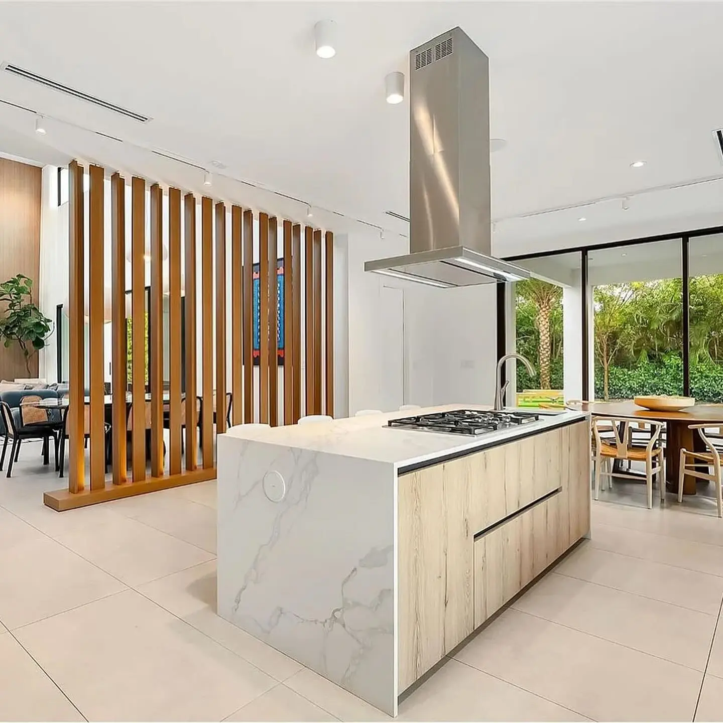 5 Bedroom Mansion - Image 7
