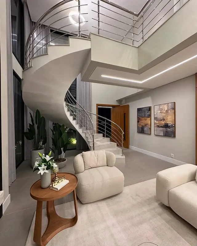 4 Bedroom Family House - Image 8