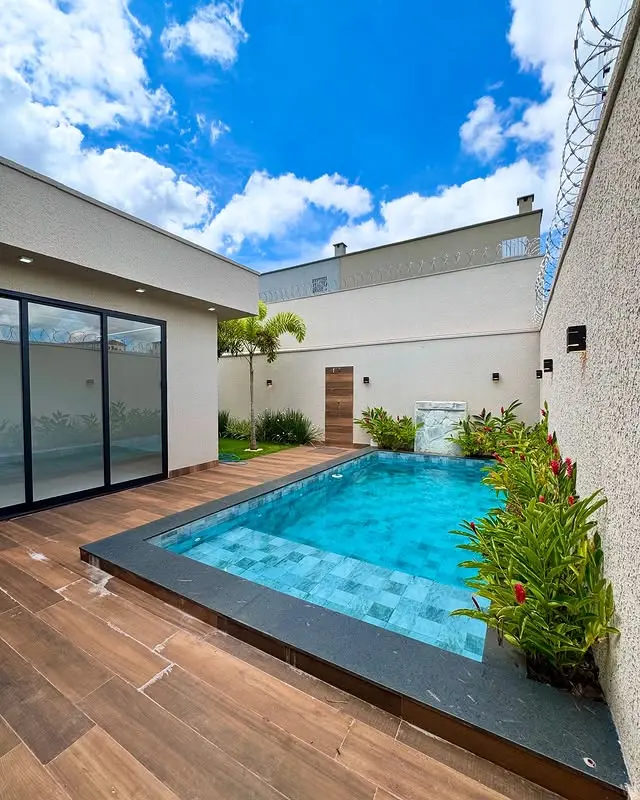 Furnished 3 Bedroom House - Image 13