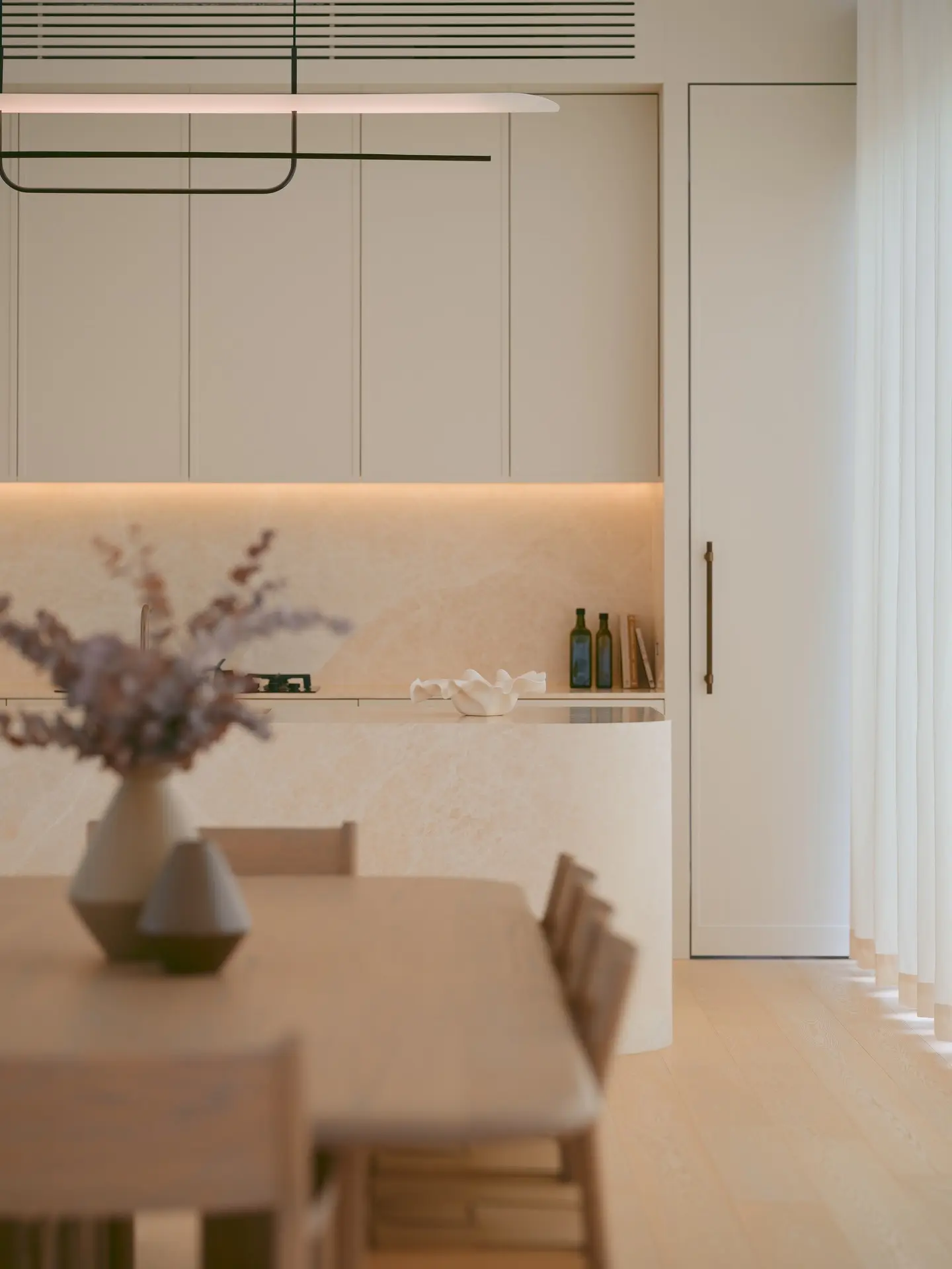 3-Bedroom Family Bungalow – Minimalist Luxury & Private Garden - Image 9
