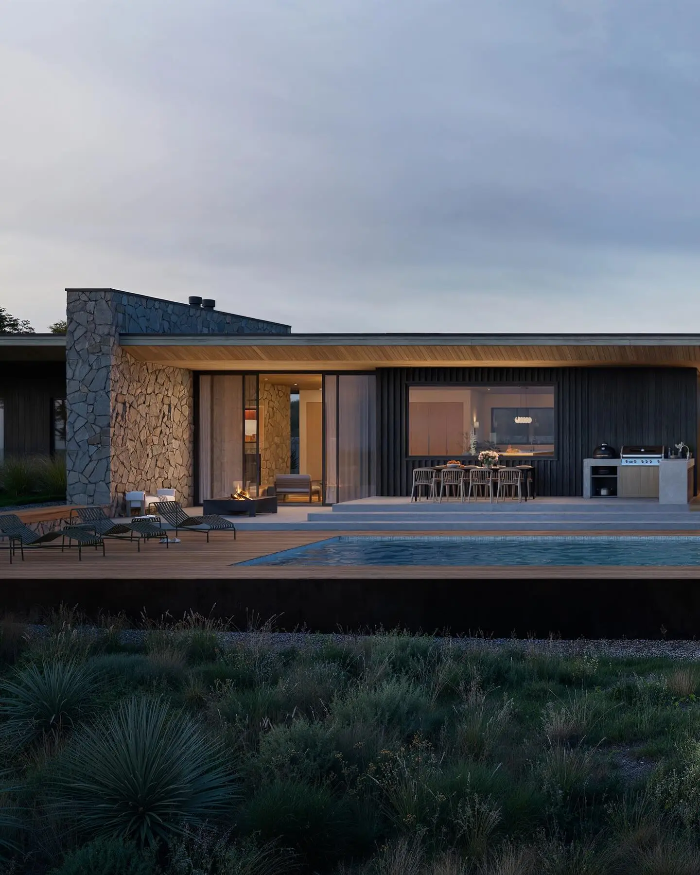 Ultra-Modern 4-Bedroom Family Retreat