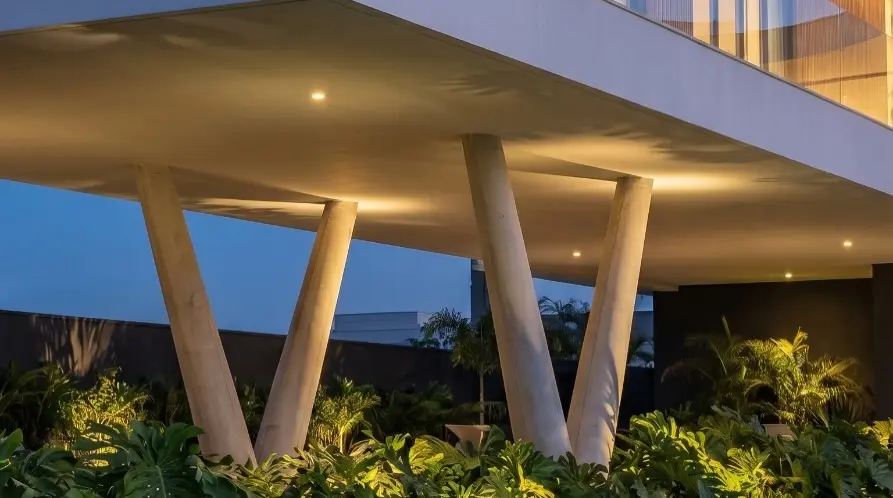8-Bedroom Palatial Triplex with Olympic-Size Infinity Pool - Image 10